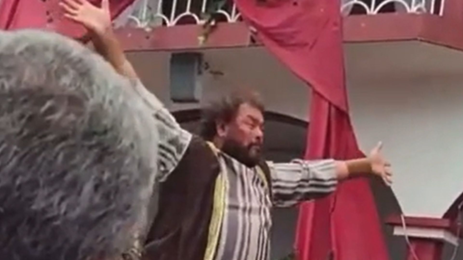 Barrabás Se Lesiona la Pierna durante Representación de la Pasión de Cristo en Veracruz