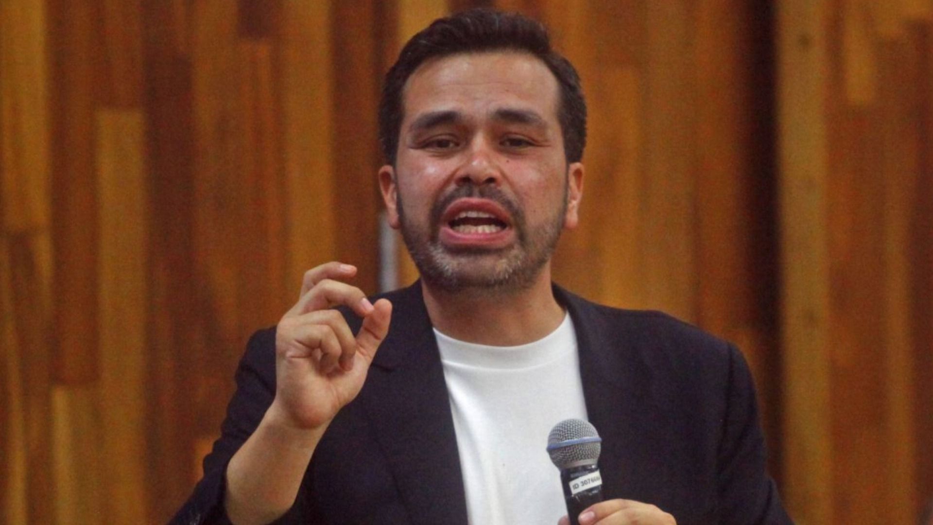 Álvarez Máynez Llama Cerrar Filas por el Bien de México ante Crisis Diplomática con Ecuador