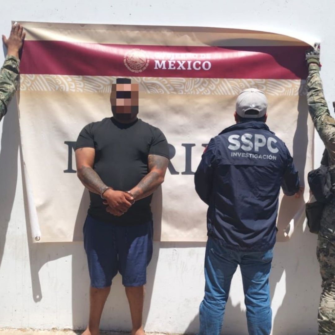 El detenido contaba con una orden de aprehensión vigente.