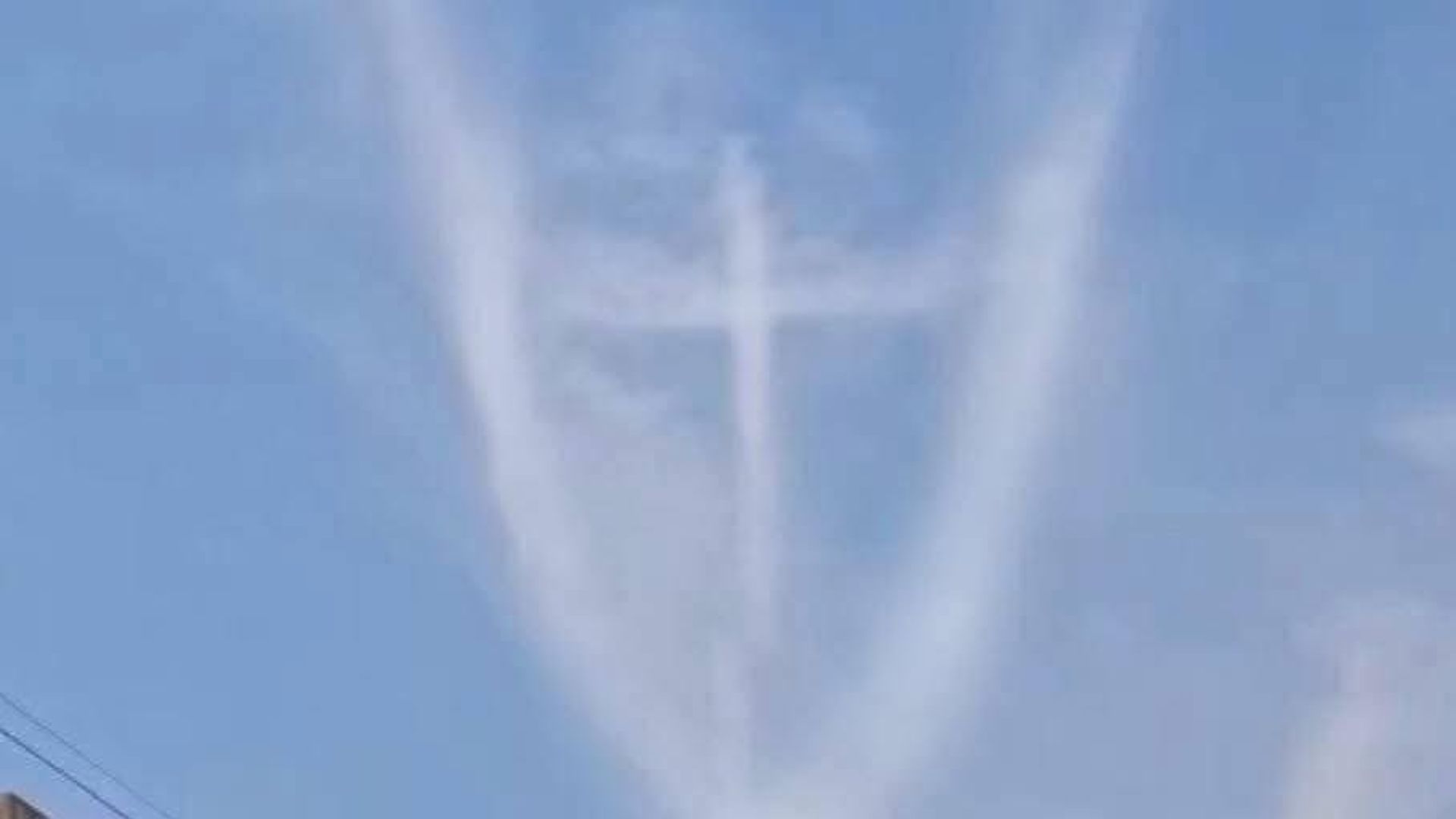 Captan cruz en el cielo