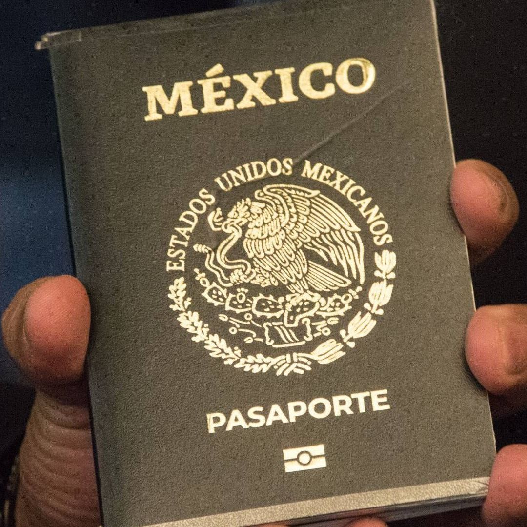 La SRE busca ayudar a ciertos grupos de la población con el precio del pasaporte