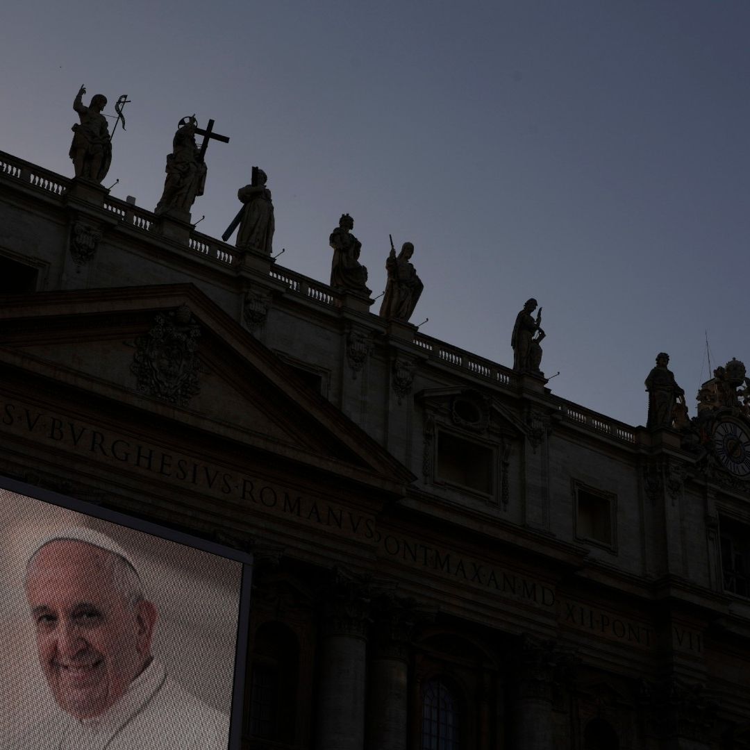 Cómo y dónde ver será la ceremonia fúnebre del Papa Francisco