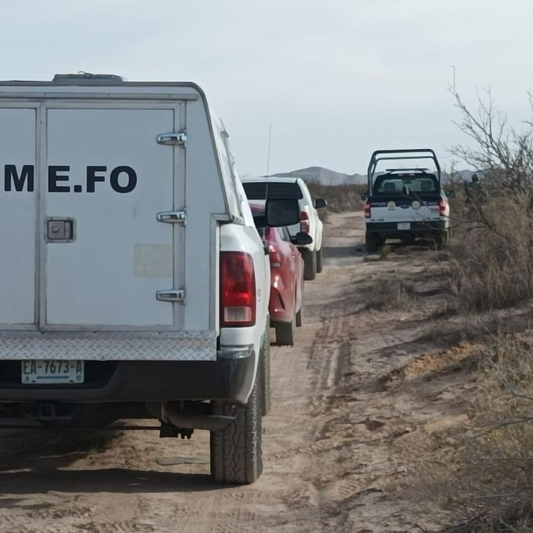 Mujer es Encontrada Sin Vida en Tapias de la Carretera; Policías Detuvieron a Sospechosos