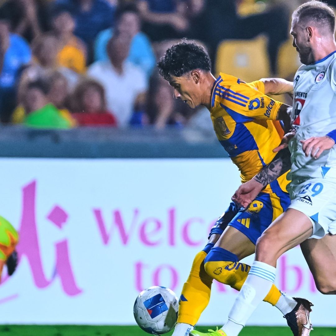 Tigres recibió a Cruz Azul en "El Volcán" para la ida de semifinales de la Concachampions 2025.