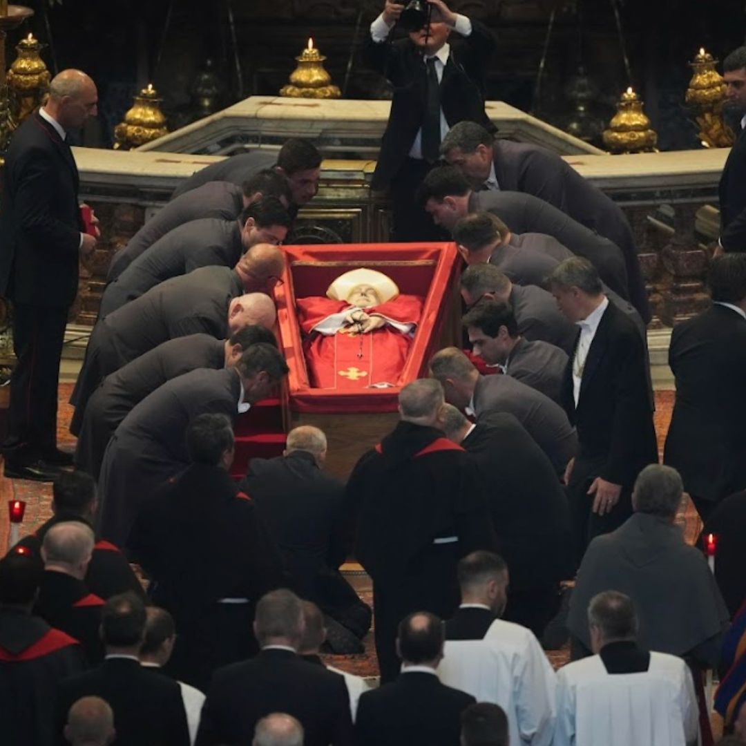 Féretro del Papa Francisco, en la Basílica de San Pedro Permanecerá 3 Días Hasta su Funeral