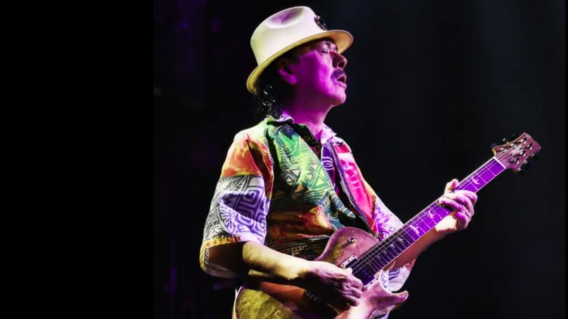 El guitarrista Carlos Santana, de 77 años de edad, presentó problemas de salud en San Antonio, Texas.