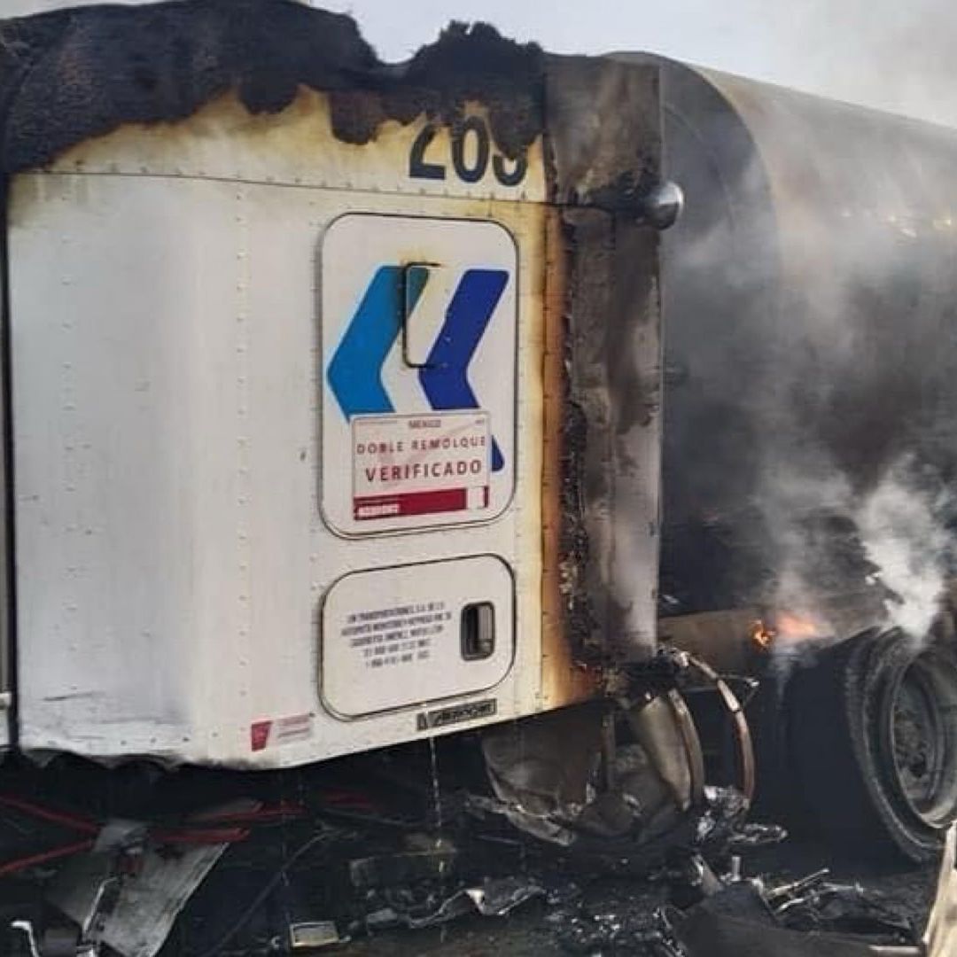 Choque con Explosión Causa Cierre de Carretera Matamoros-Victoria