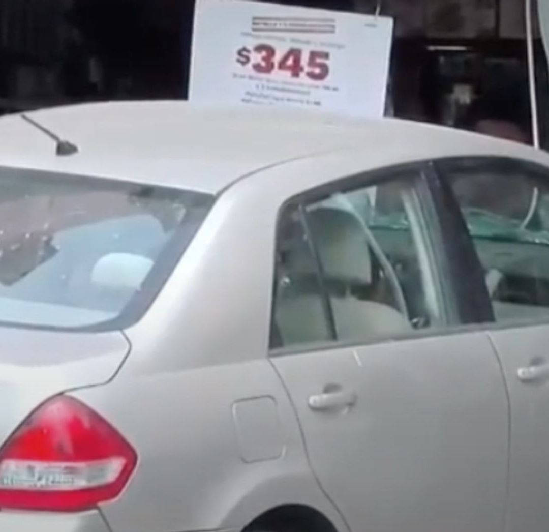 Confunde Freno con Acelerador y se Mete a Tienda en Apodaca