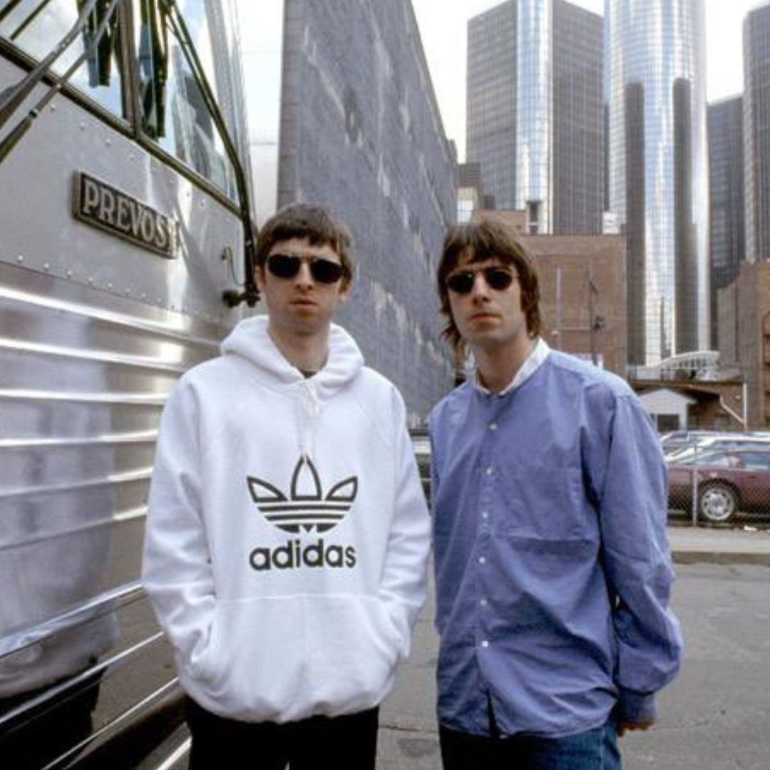 Fans de Oasis son víctimas de estafadores durante la compra de boletos para la última gira de la banda británica.