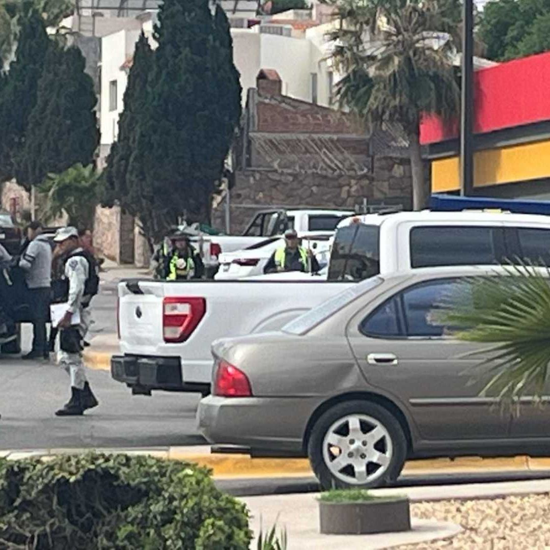 Fue asesinado a bordo de su vehículo cuando transitaba por la calle Catedral de Chihuahua, muy cerca de la Avenida de la Cantera, al poniente de la ciudad.
