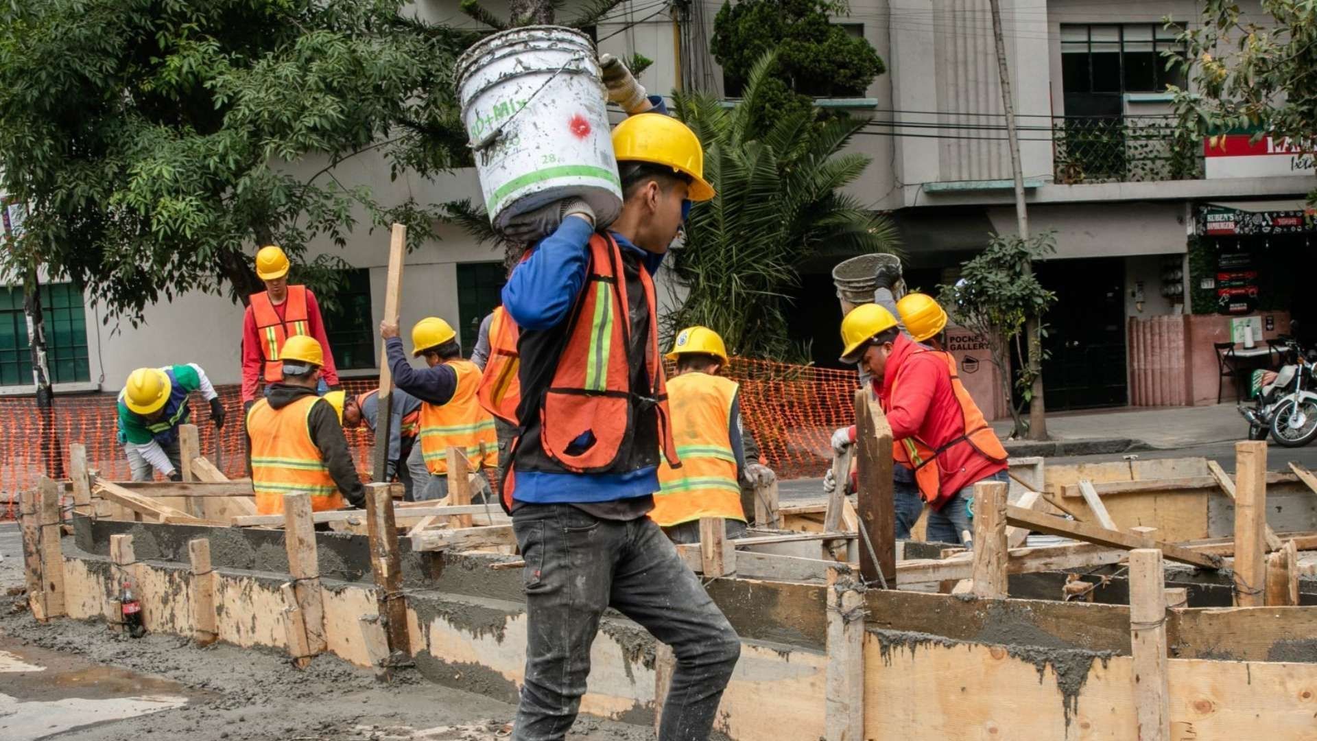 El Gobierno de CDMX dio a conocer las 3,247 vacantes disponibles en las 16 alcaldías; así aplicas