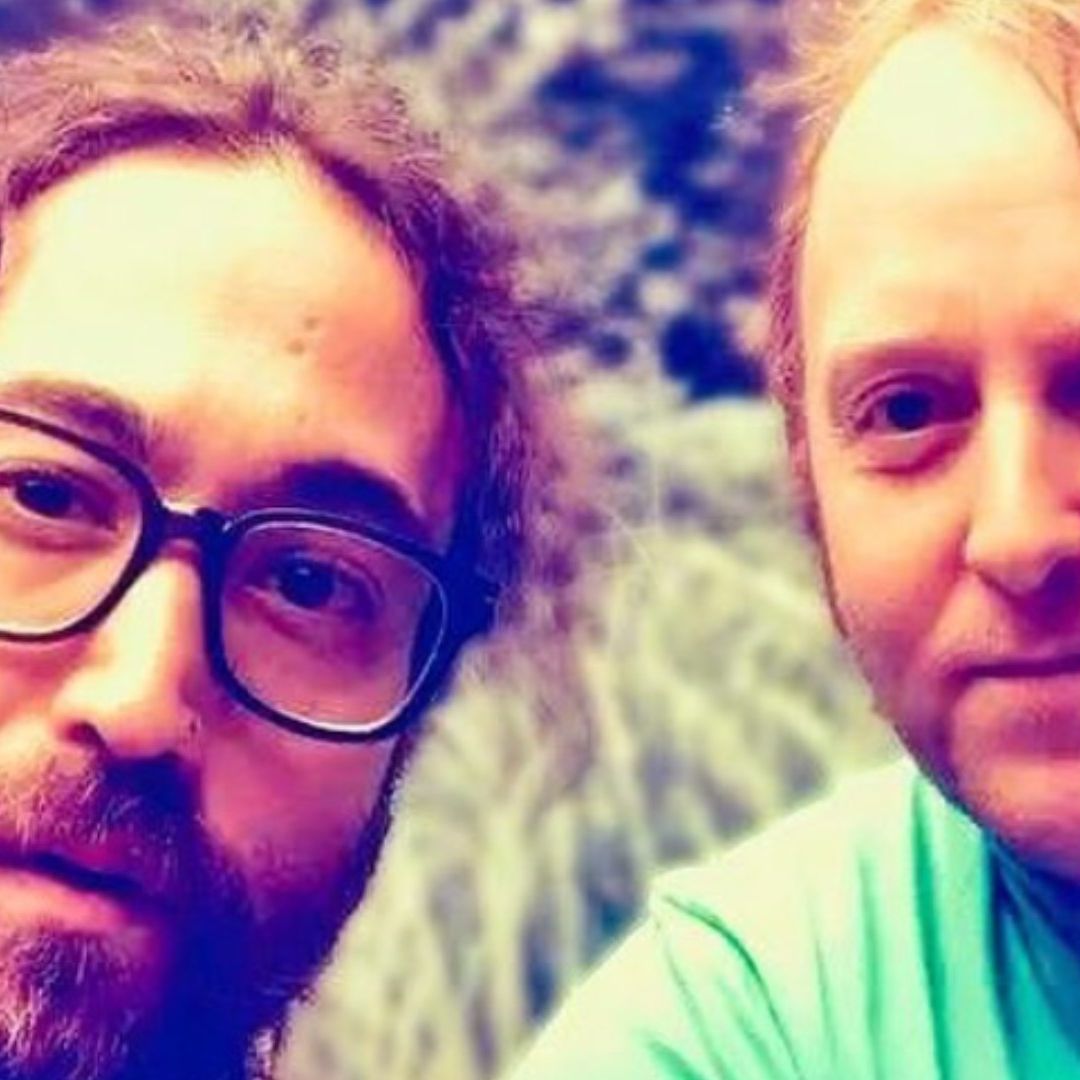 Sean Ono Lennon y James McCartney