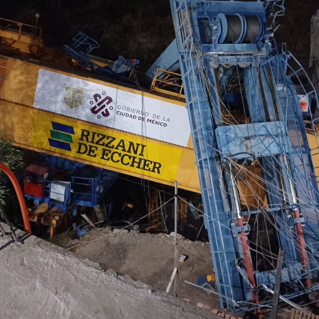 Colapsa Lanzadora en Obras del Tren Interurbano México-Toluca