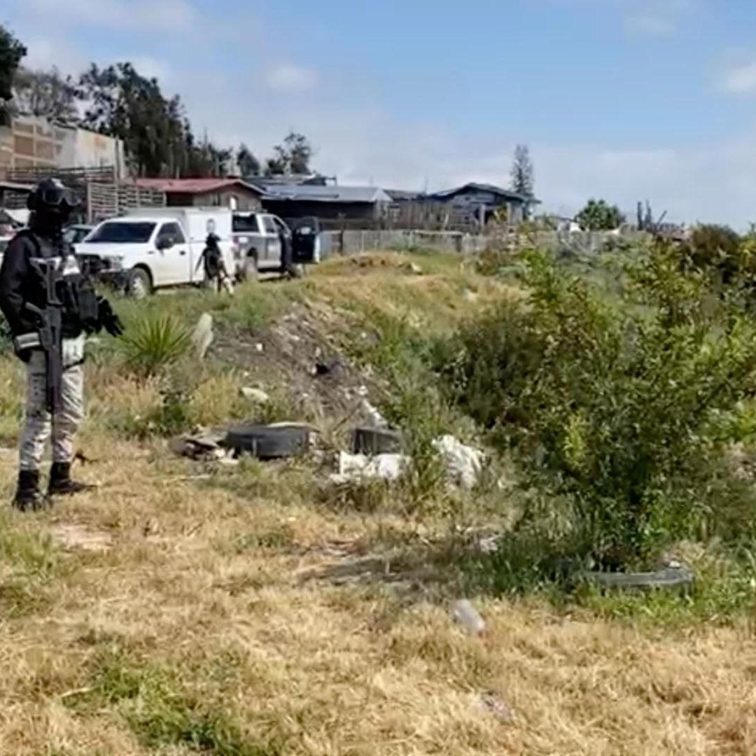 Encuentran Cuerpo Sin Vida en Cerro de Parque Industrial de Tijuana; Estaba Cubierto de Cal