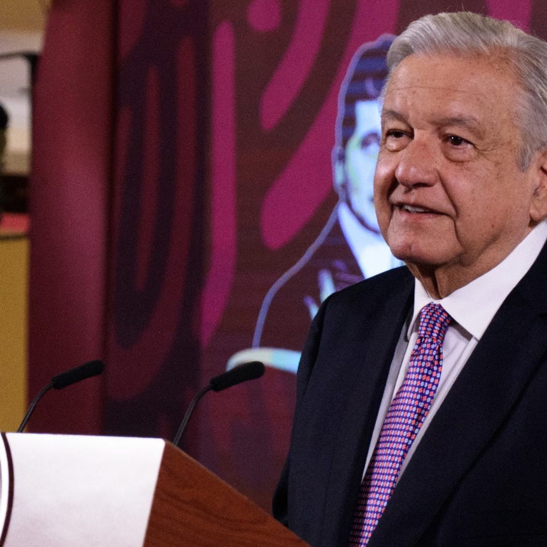AMLO Agradece a Peña Nieto que ‘No se Prestó para Agruparse con un Solo Candidato’