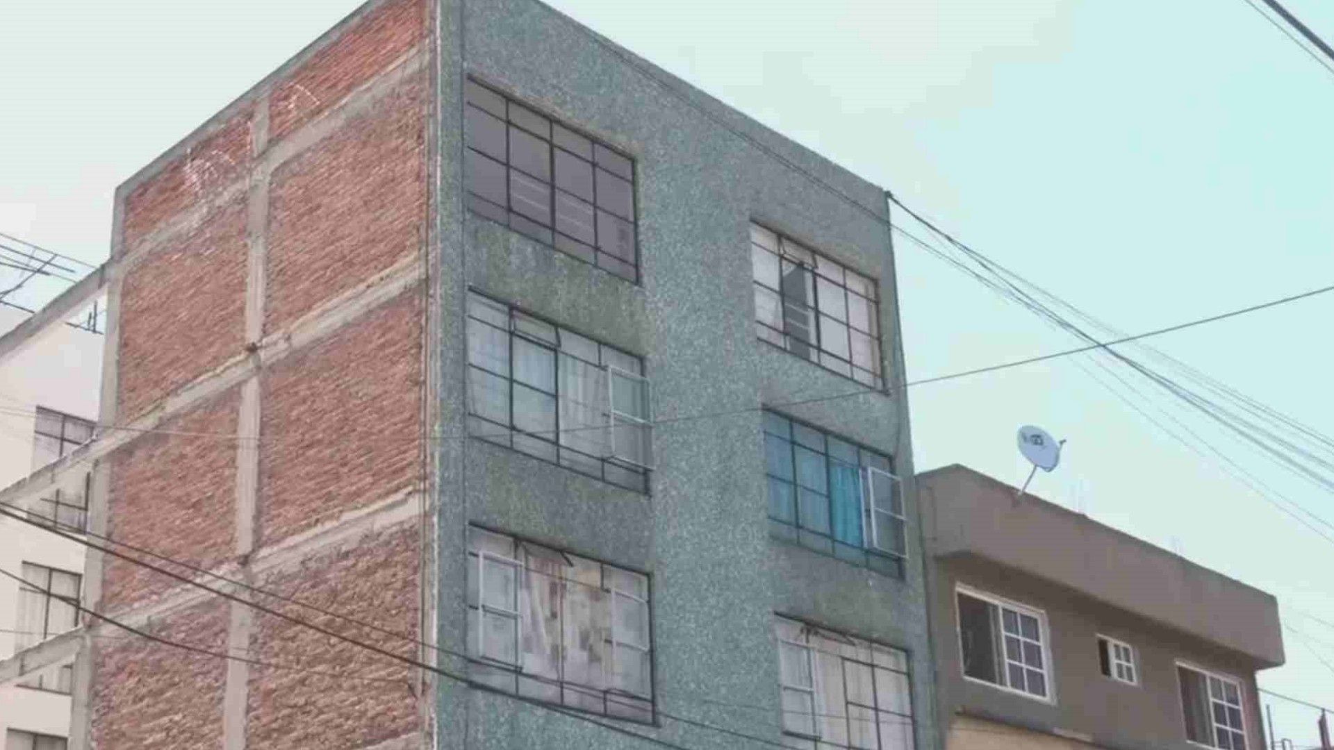 Vecinos se mudan de edificion donde murió María José