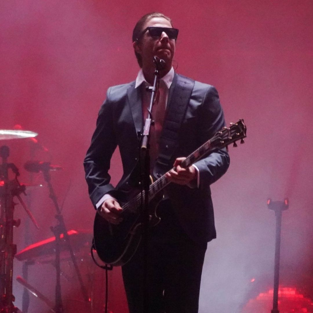 Concierto de Interpol en el Zócalo de la CDMX con Saldo Blanco