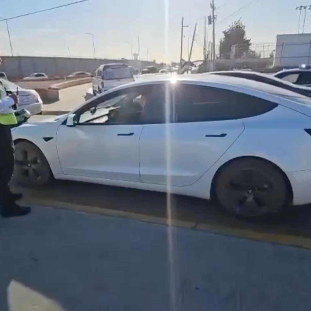 Multan a Ángel "El Chelo" Zaldívar, por Meterse a Fila de Puente Internacional en Juárez
