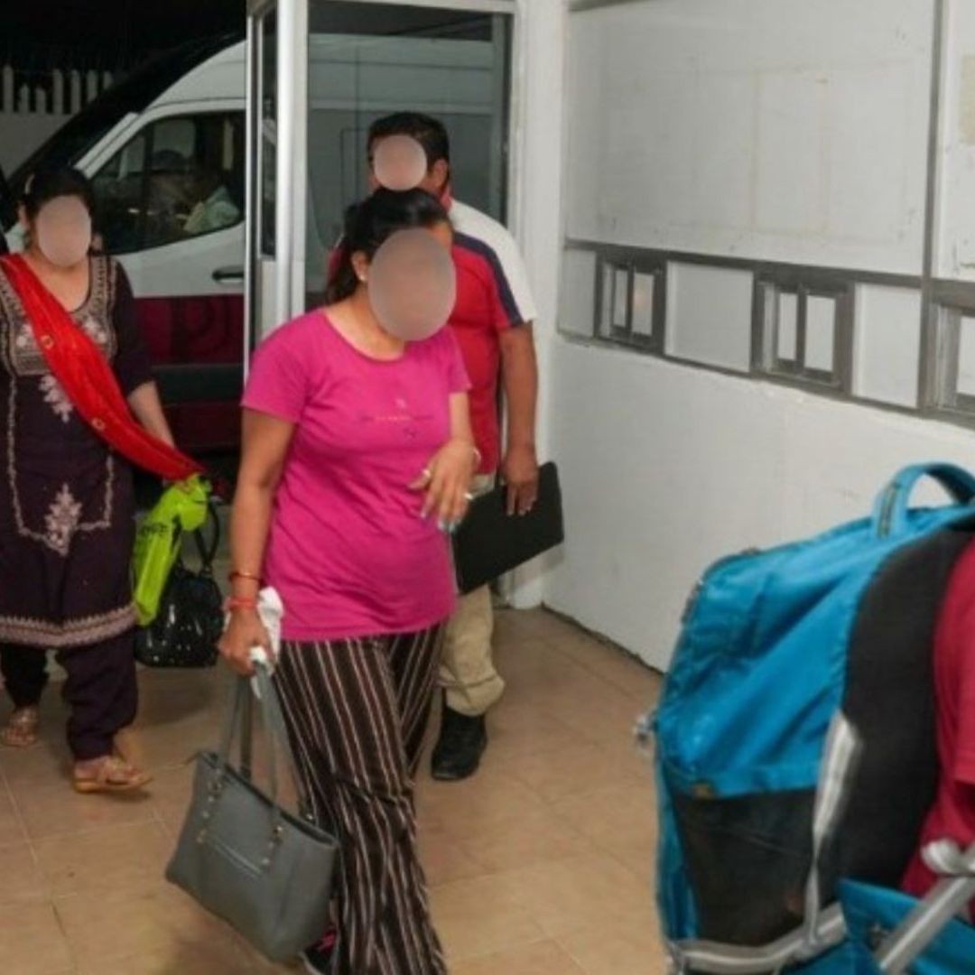 Migrantes de la India detenidos en Cancún