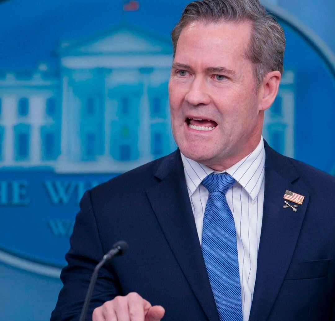 Trump Nominará a Mike Waltz como Embajador Ante la ONU; Horas Después de Haberlo Destituido