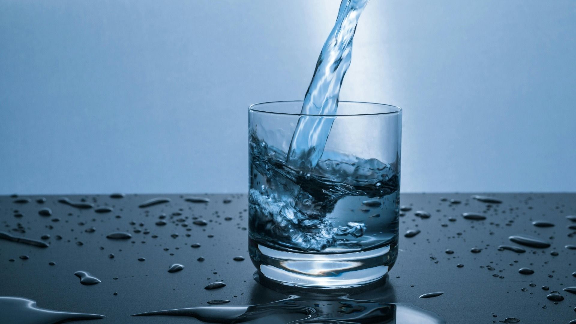 ¿Qué es y Cómo Funciona un Generador de Agua Atmosférica? La Alternativa Contra la Sequía