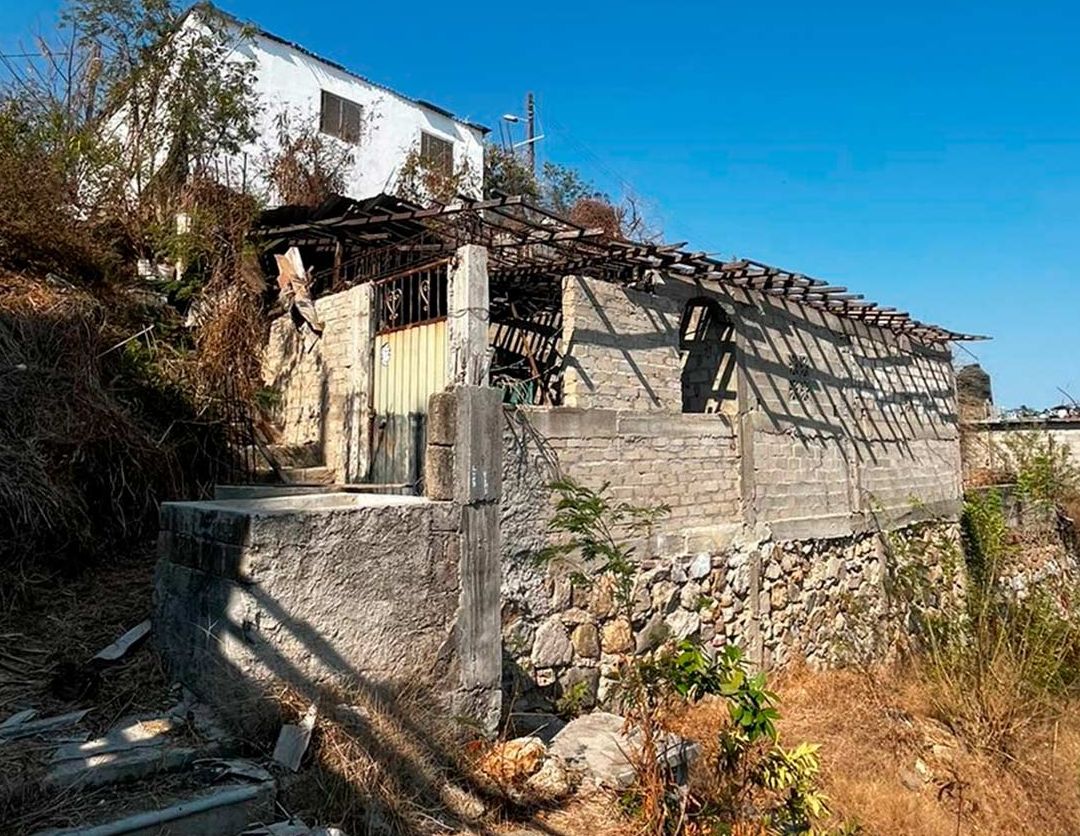 En la zona alta y la periferia de Acapulco, las casas siguen afectadas