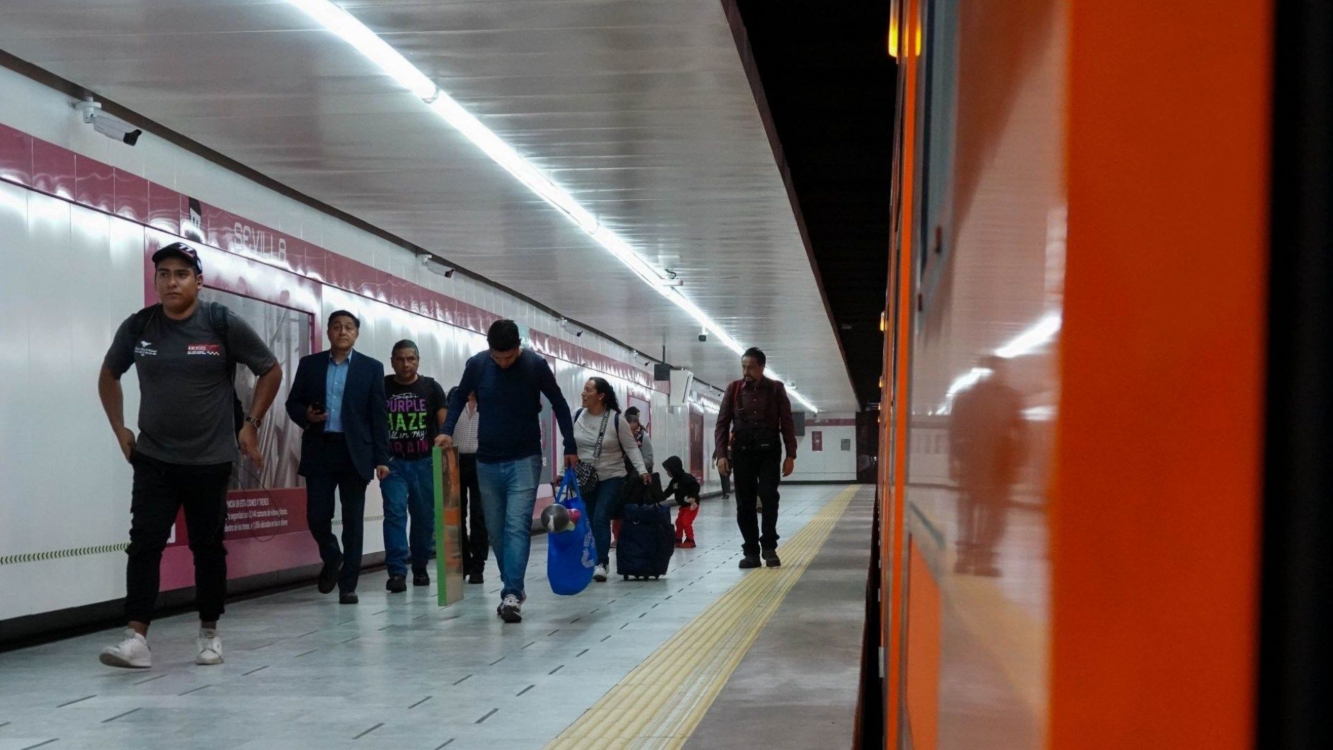 Usuarios del Metro de la CDMX