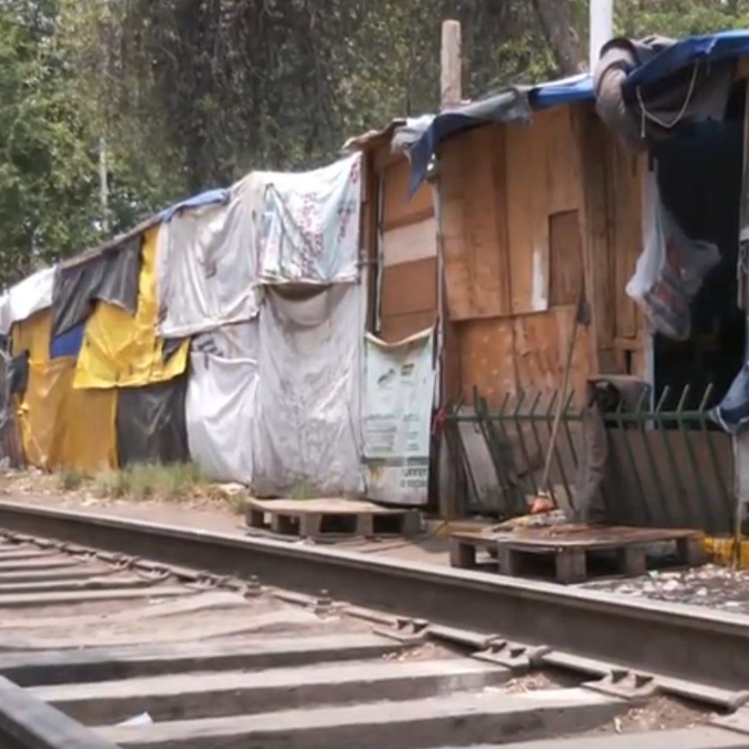 Se Amparan Migrantes en CDMX para No Ser Trasladados a Refugio