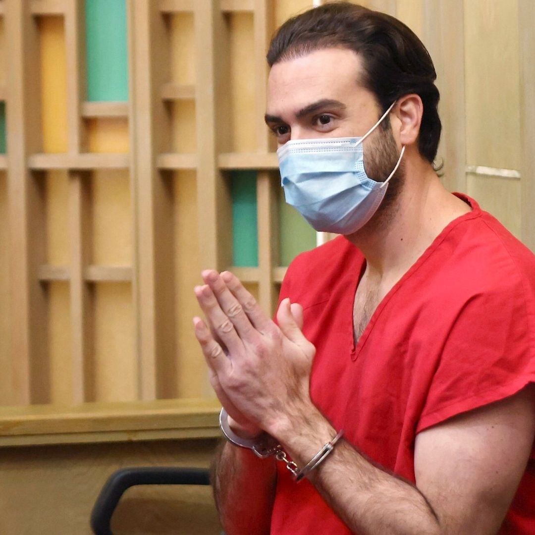 Una fuente cercana a Pablo Lyle, quien se encuentra preso en una cárcel de Florida, comentó que el actor mexicano está en una crisis