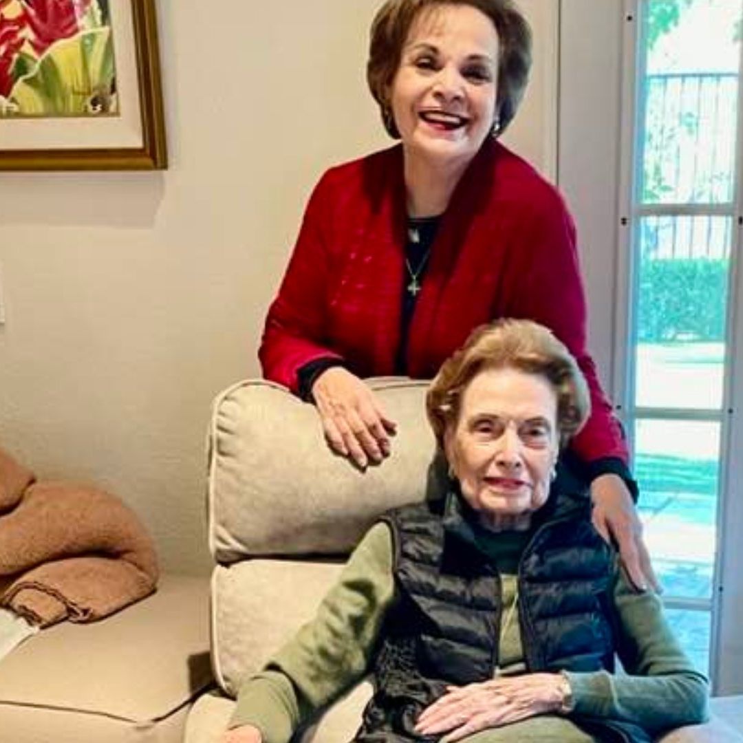 La señora Yolanda Luken de Coppel con su sobrina María Eugenia Coppel