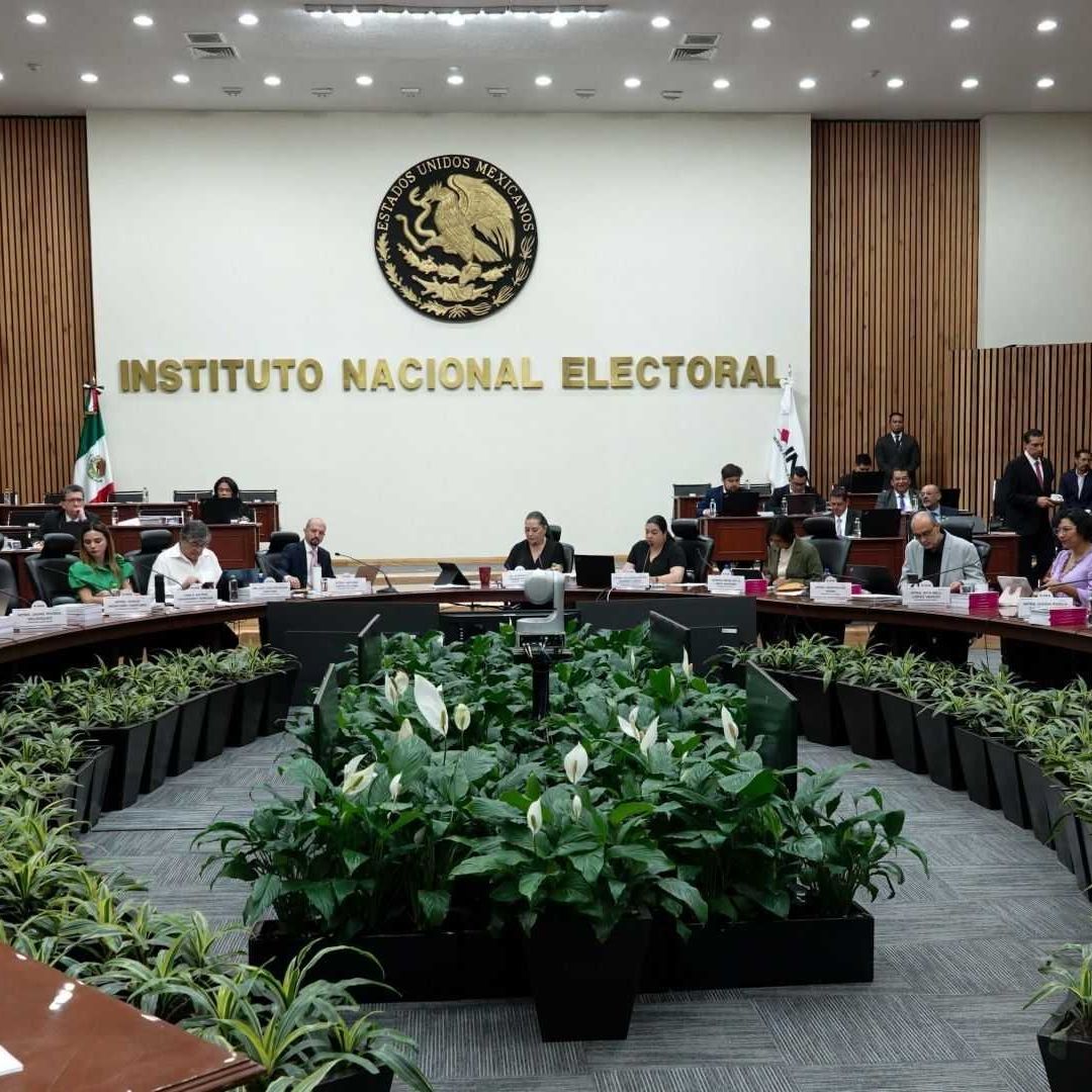 Sesión en el Consejo General del INE