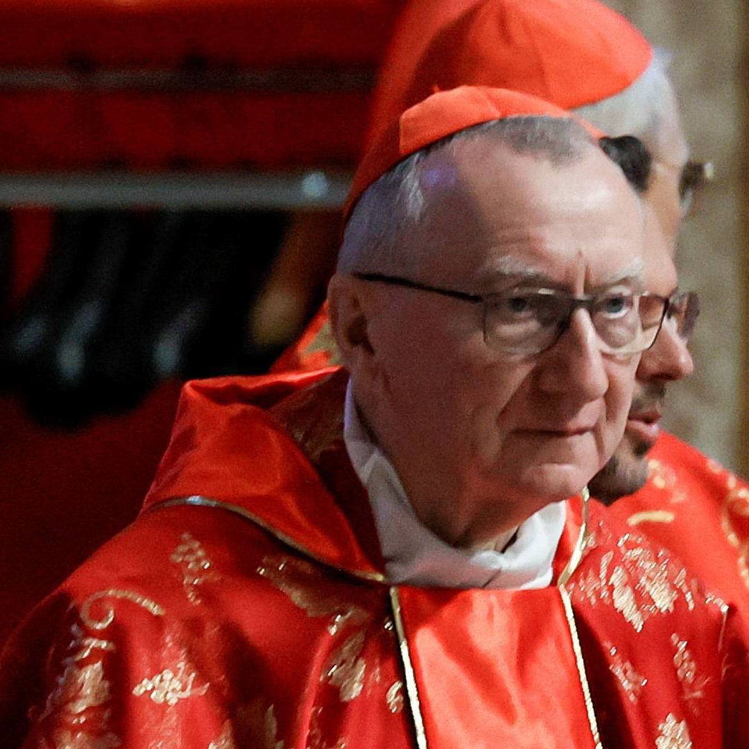 Cardenal Pietro Parolin durante la misa “Pro Eligendo Pontifice” en el Vaticano