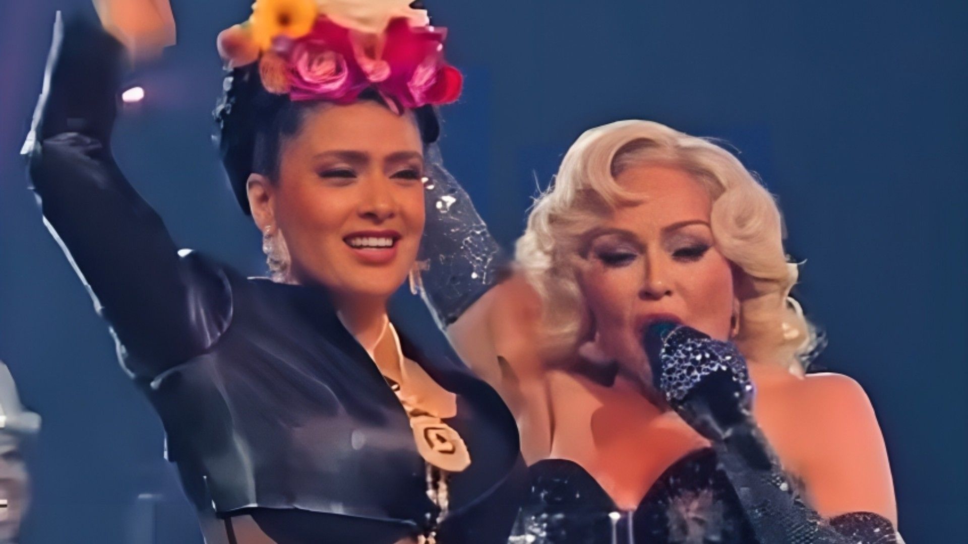 Madonna Cierra Su Gira en México con Salma Hayek Como Invitada Especial