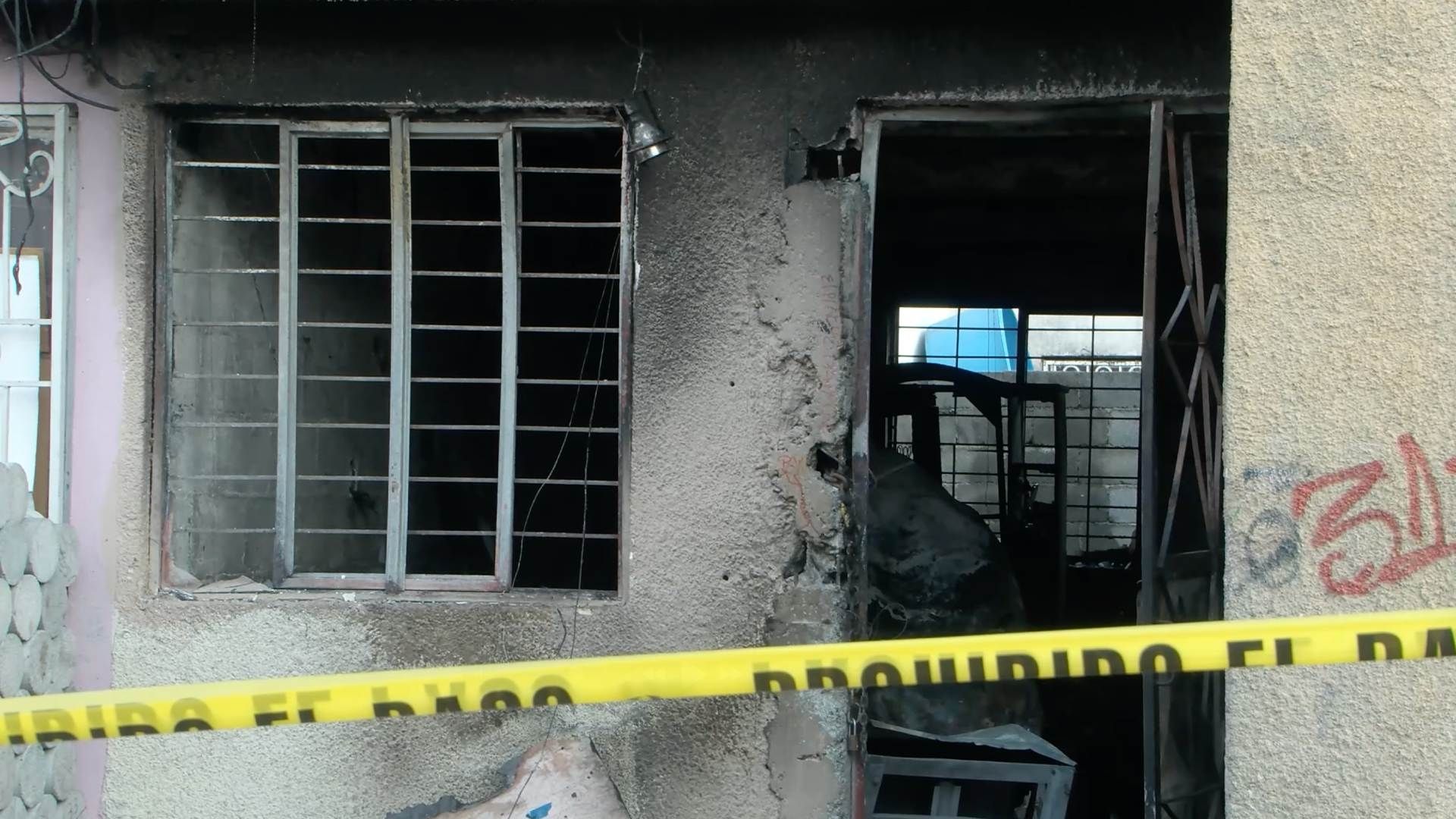 La casa consumida por el incendio en la colonia Metroplex, en Apodaca