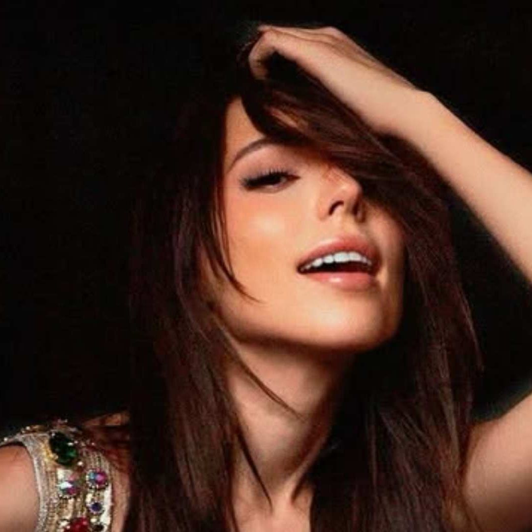 Tras Éxito en Pelea del ‘Canelo’, Majo Aguilar Lanza Álbum “Mariachi Mío”