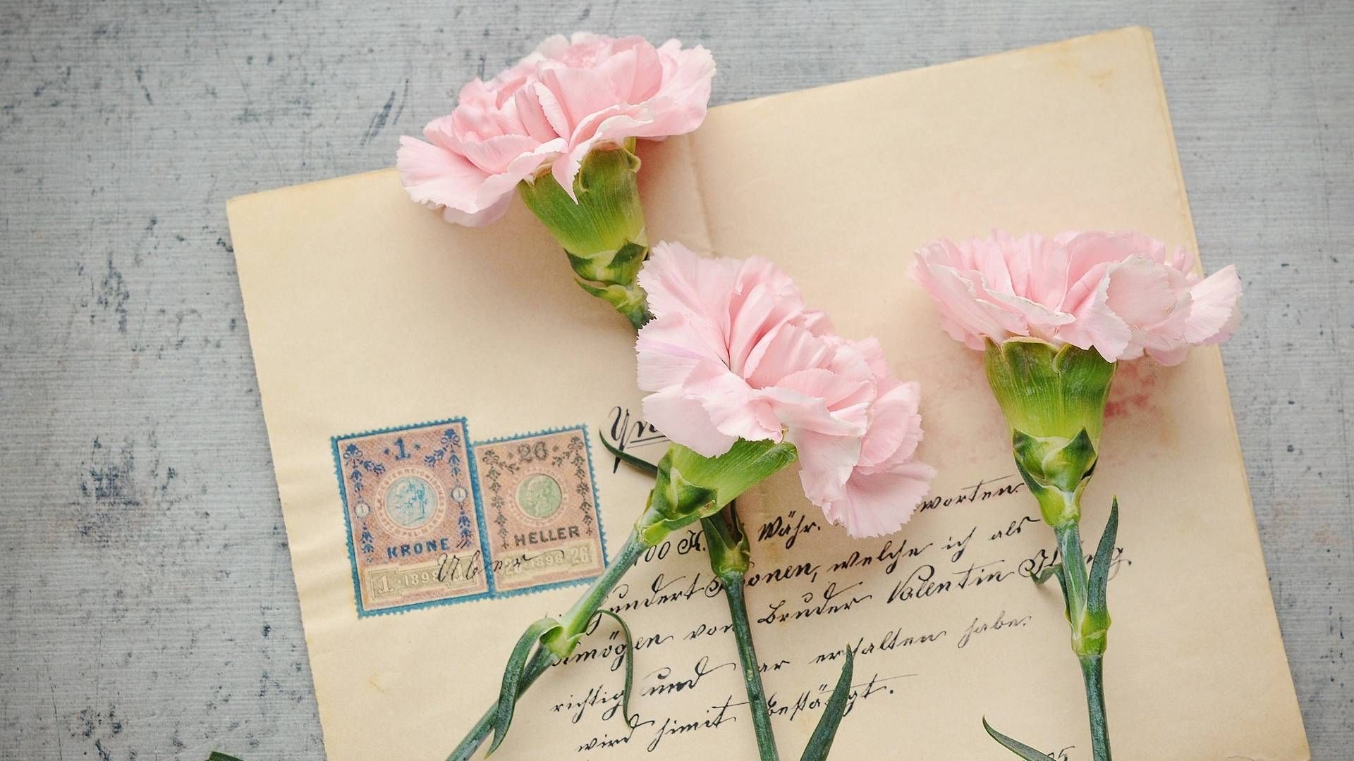 Este 10 de mayo, los jóvenes buscan la manera de expresar su amor a su mamá con un mensaje o carta con frases bonitas