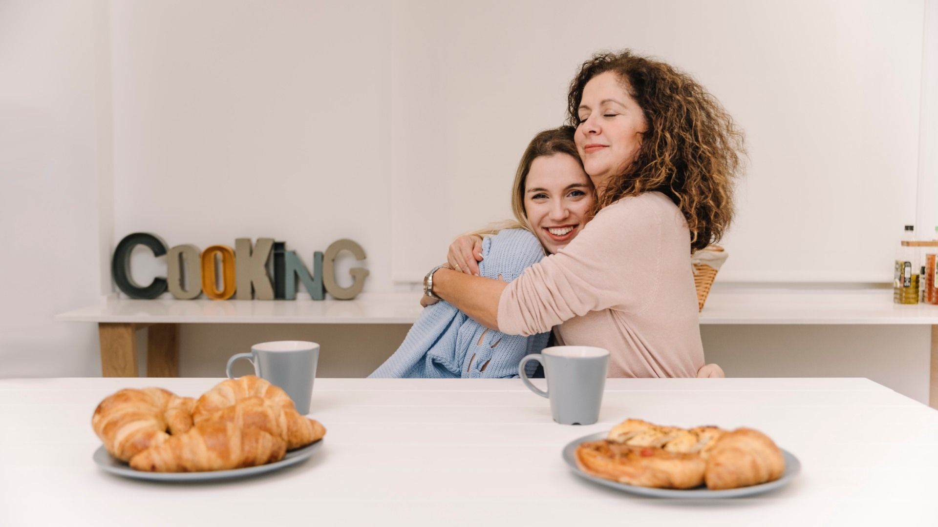 Festeja el 10 de mayo con estas ideas de desayuno para mamá