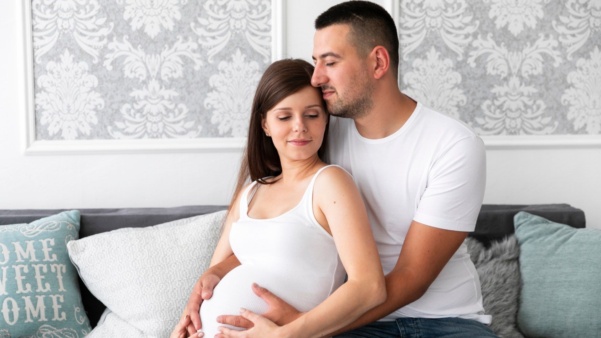 Consulta aquí frases del Día de la Madre para tu esposa o pareja