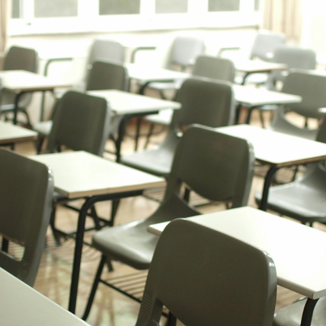 Maestra de Escuela Cristiana Abusa Sexualmente de Adolescente de 15 Años