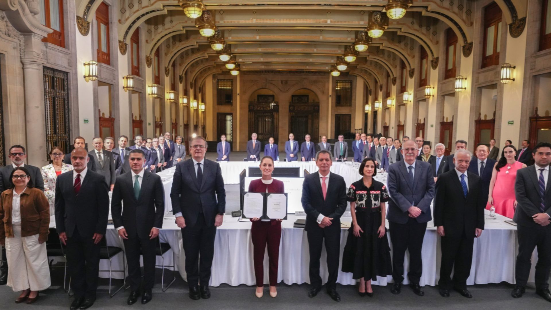 Sheinbaum Renueva PACIC con Empresarios para No Aumentar Precio de Productos de Canasta Básica