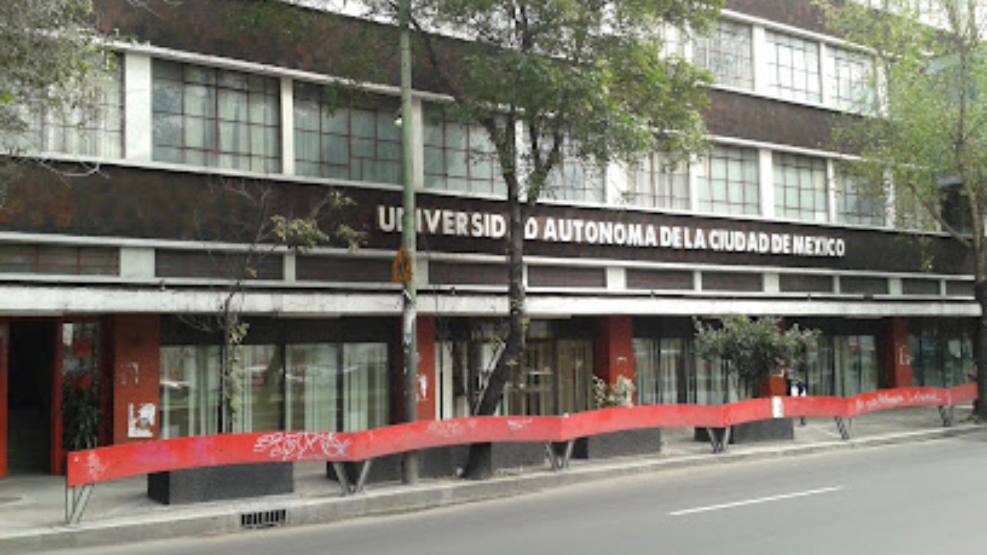 Se abre el registro de UACM con la convocatoria 2025 para IEMS
