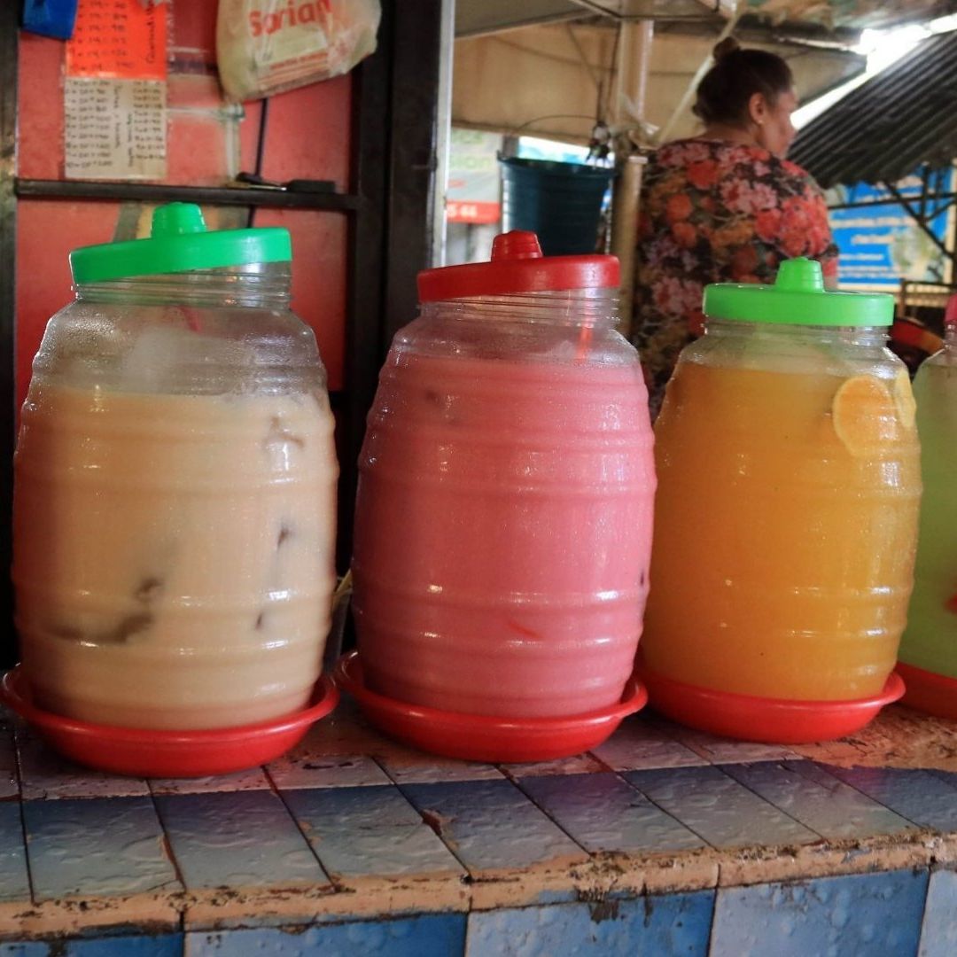 Las aguas frescas son de las mejores bebidas para combatir el calor