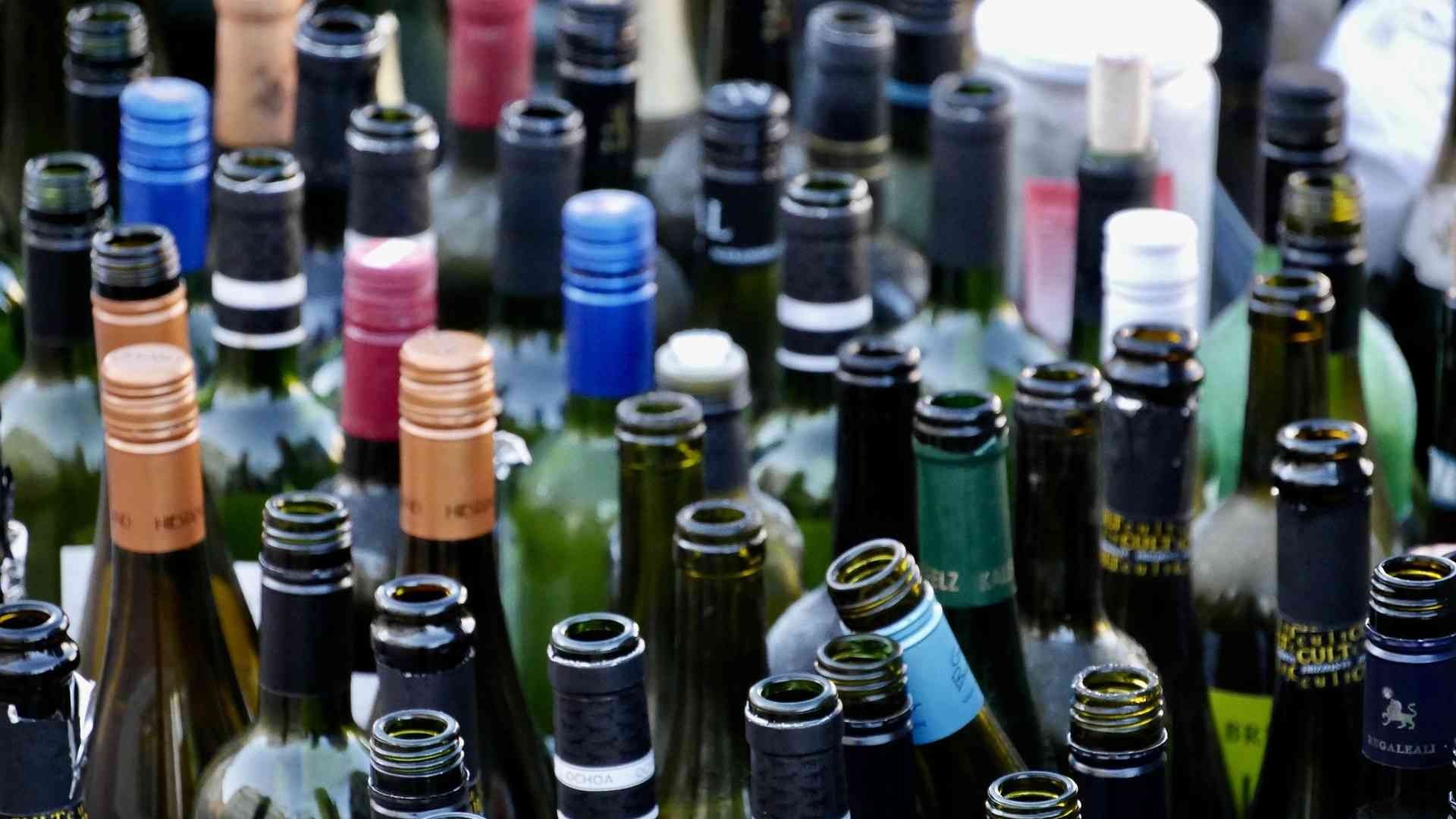 Mueren 14 Personas por Consumir Alcohol Adulterado