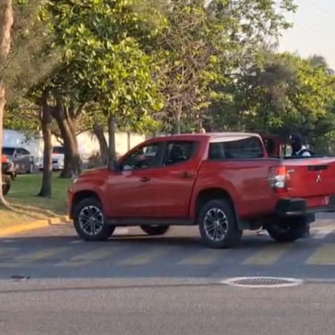 Los habitantes de la zona se vieron sorprendidos por la movilización de los cuerpos policiacos.