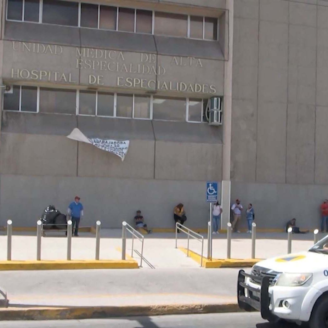 Mediante un comunicado, el Instituto Mexicano del Seguro Social, emitió un comunicado para desmentir que 10 personas habían quedado atrapadas en un elevador de la clínica 71 en Torreón.