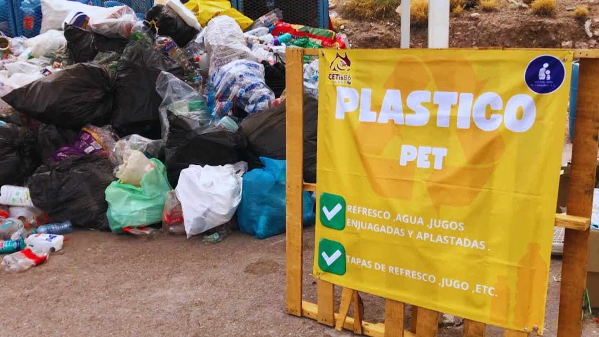 Mujeres Roban Pertenencias a Estudiantes del CETis 86 | Foto: N+