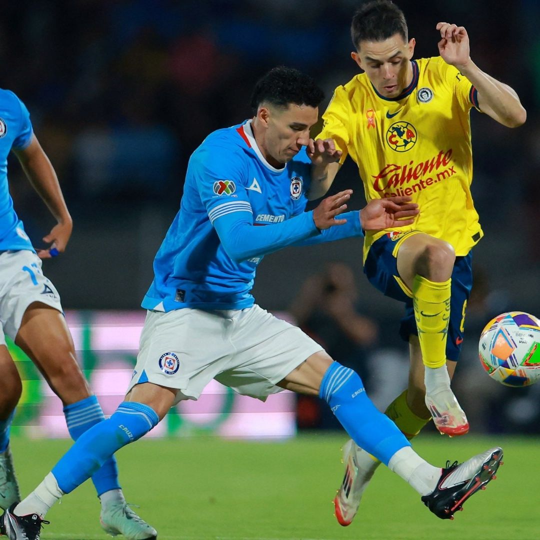 Cruz Azul recibió al América en el Estadio Olímpico Universitario para el juego de ida de semifinales.