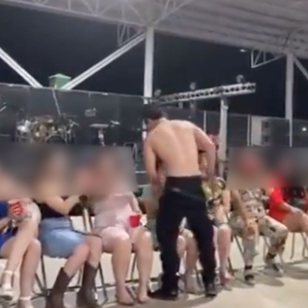 Colegio Católico Celebra el Día de las Madres con Stripper en Hermosillo