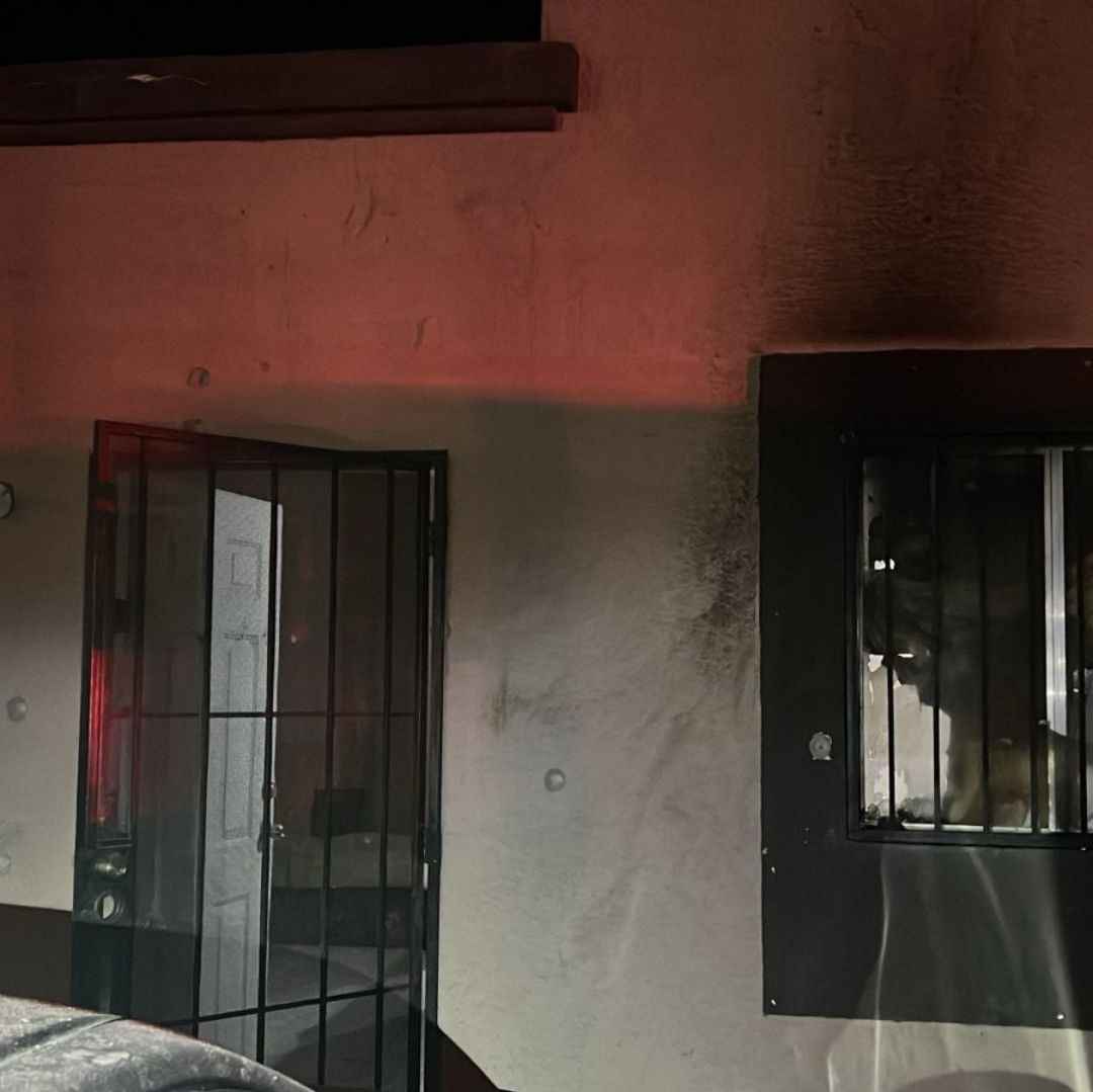 Disparan y Lanzan Bomba Molotov Contra Casa en Mexicali