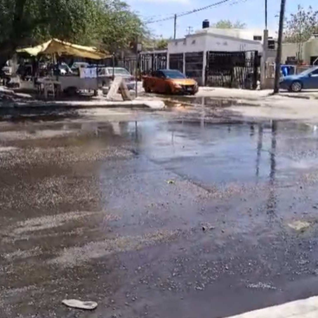 Vecinos de Colonia Villa Sonora Reportan Fuga de Drenaje en Hermosillo; Han Presentado Enfermos